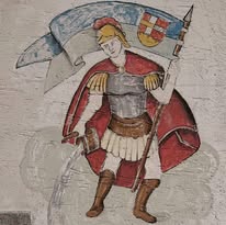 Wandbild des heiligen Florian an der Fassade des Feuerwehrhauses